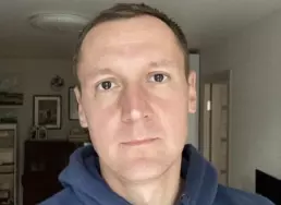 Артем Колесников